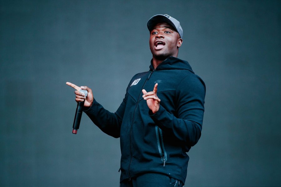 Big Shaq serves fire at his lunchtime set