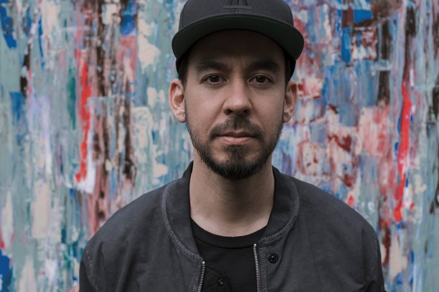 Mike Shinoda provides fitting tribute to Chester Bennington whilst also looking forward