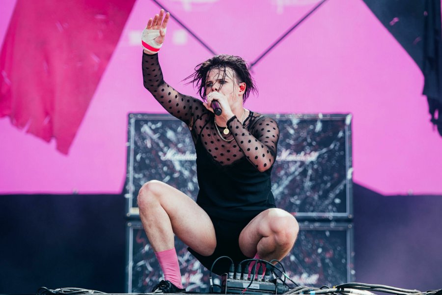 YUNGBLUD waves the flag for the underrated youth on the Main Stage
